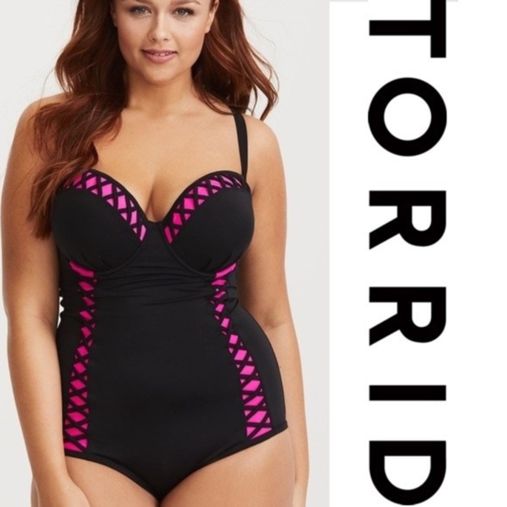 Torrid Lattice Inset Push-Up Demi One Piece Swimsuit Size 2